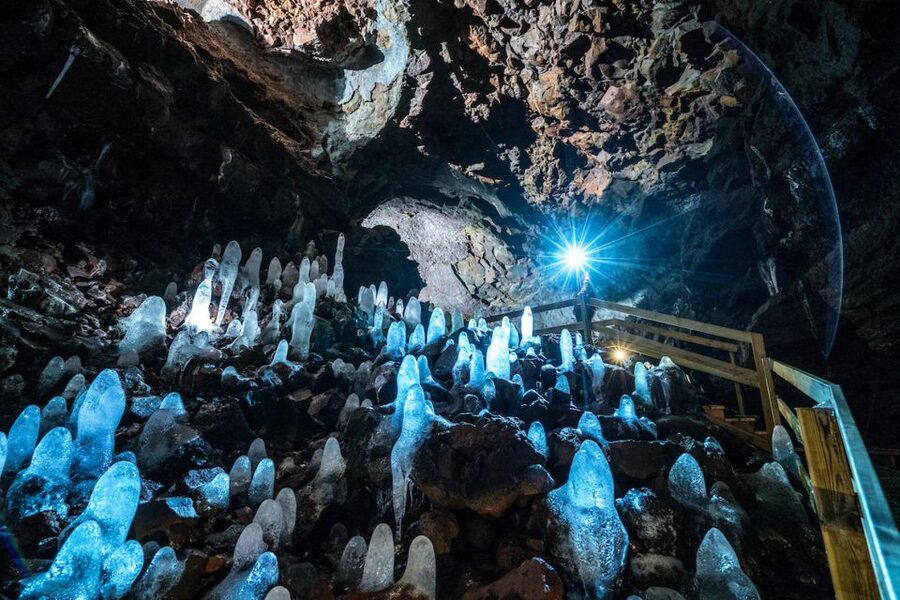 Reykjavik: Lava Cave, Hot Springs, Horses & Waterfalls Tour - Meeting Icelandic horses at Sturlureykir