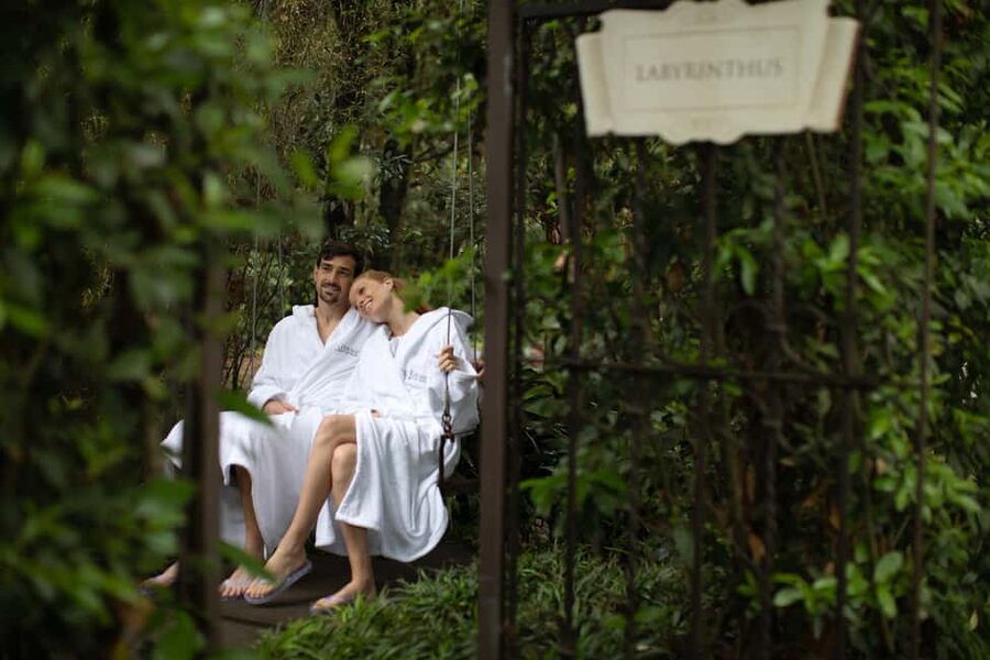 Rome: QC Termeroma Spa Admission Ticket - Pools, showers, and the main spa circuit
