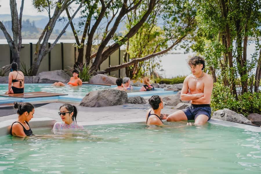 Rotorua: Polynesian Spa Pavilion Hot Pool Bathing (12+ yrs) - What the Pavilion Pools experience is really like