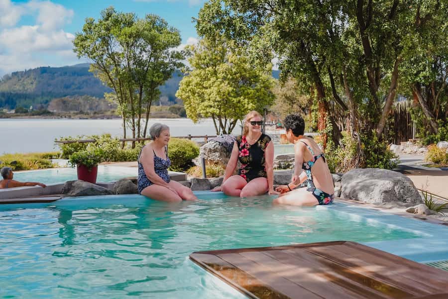 Rotorua: Polynesian Spa Pavilion Hot Pool Bathing (12+ yrs) - The three Priest Spring pools at 39°C to 41°C