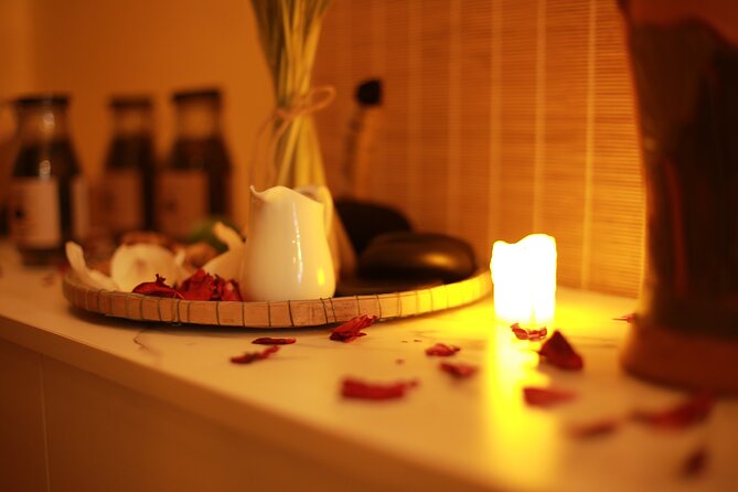 Royal Facial Care with Hair Treatment, 100 mins - Jade facial care for the final 30 minutes
