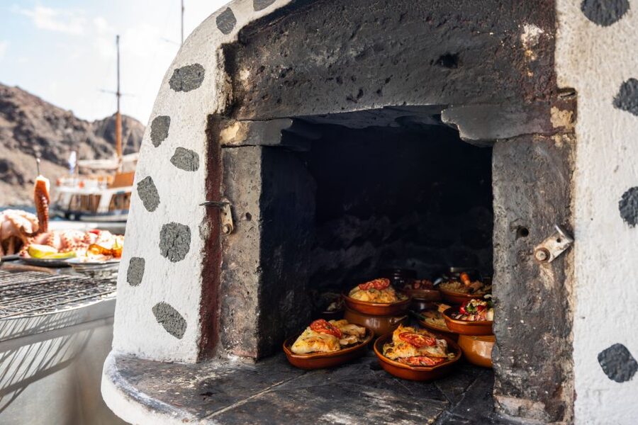 Santorini: Volcanic Islands Cruise with Hot Springs Visit - Key points to know before booking