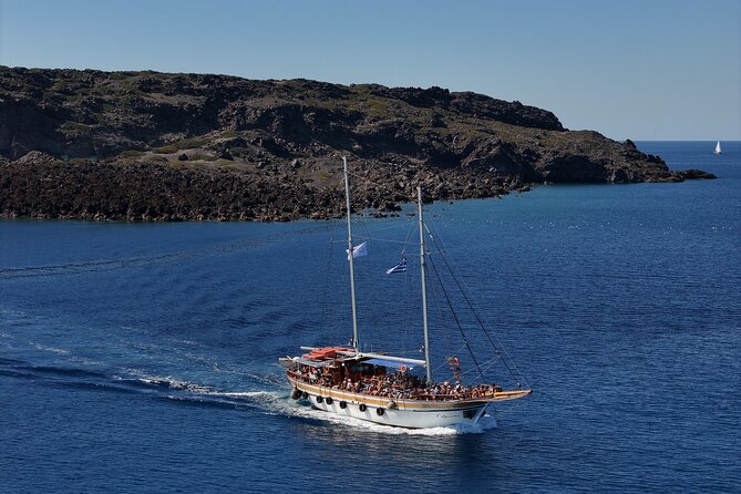 Santorini - Volcano and Hot springs Boat Trip with Bus Transfer - Key points to know before booking