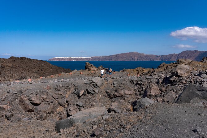 Santorini - Volcano and Hot springs Boat Trip with Bus Transfer - From Fira Old Port to the volcanic bay
