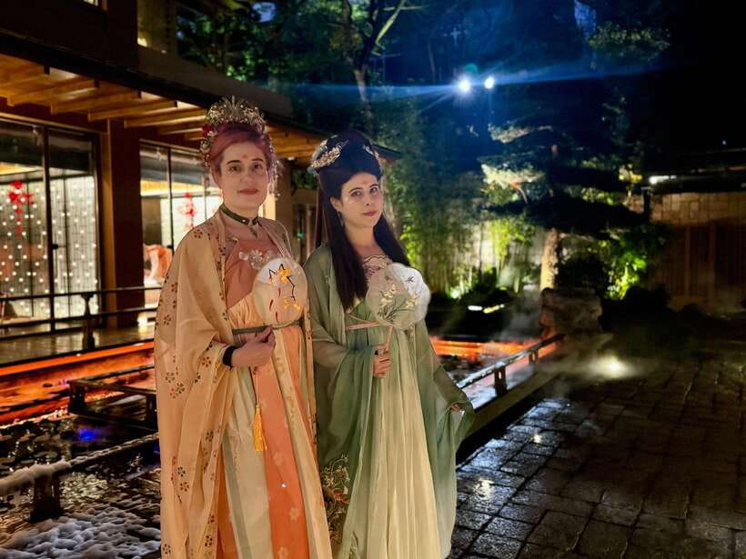 Shanghai Guided Royal Banquet Photo (Incl) with Massage Opt - What arrives on the royal dining menu