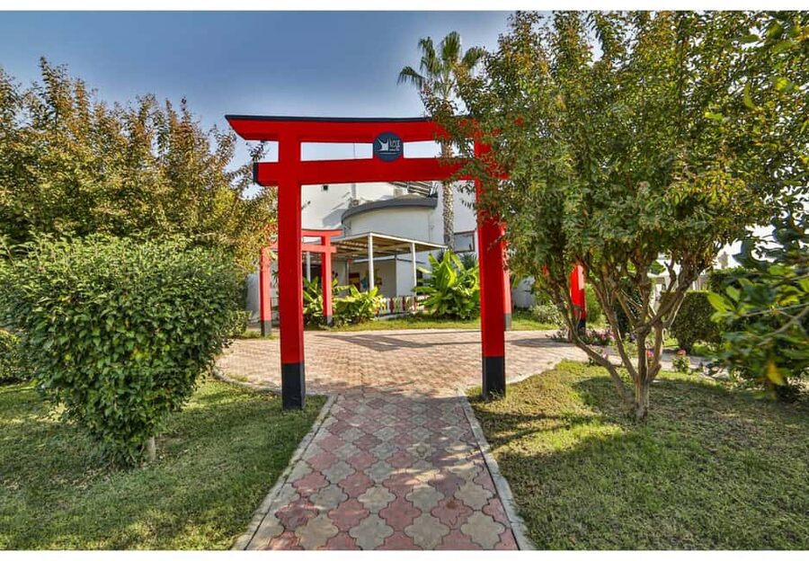 Side: Turkish Bath & Wellness Complex Entry & Treatments - Who should book this experience?