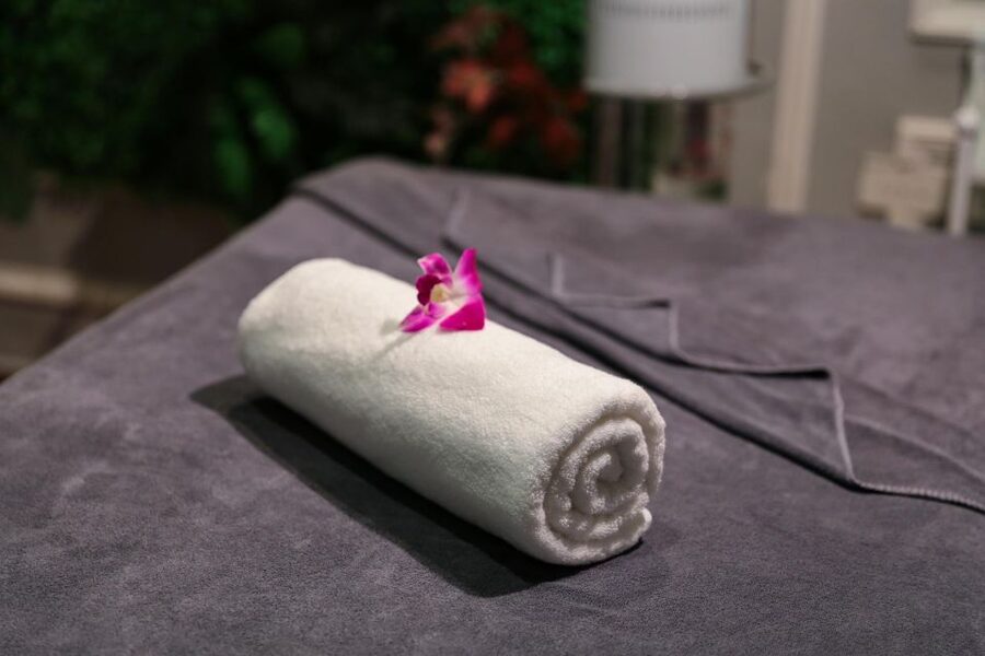 Spa in Hanoi: Hot Stone Therapy by Vita Beauty Spa - Why hot stones make sense after a long trip