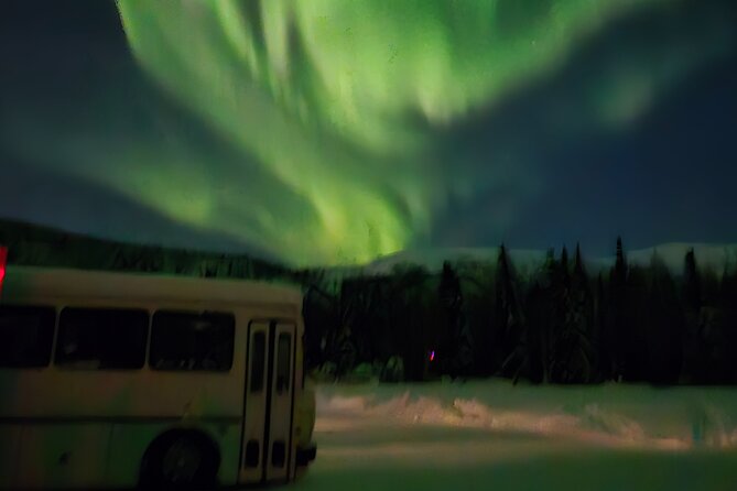 Spectacular Hot Spring Experience with Northern Lights - Chasing the Northern Lights after the soak