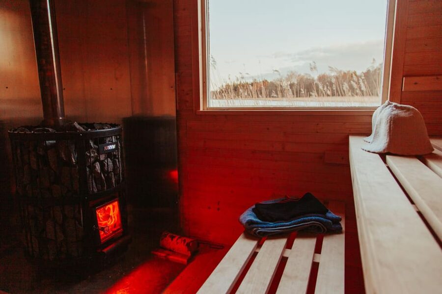 Stockholm: Traditional Sauna & Polar Plunge in Baltic Sea - What is included, and what is not