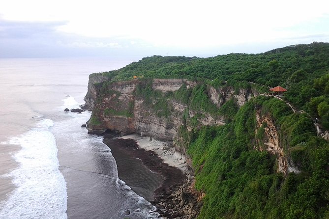 Sunset at Uluwatu Temple and Spa Tour - The drive to Uluwatu from Jimbaran