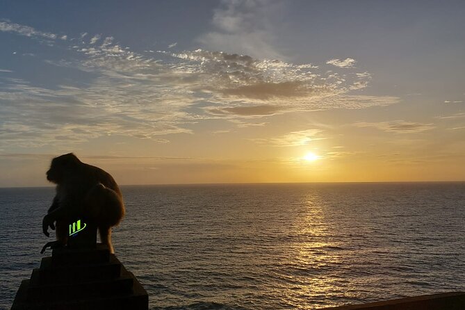 Sunset at Uluwatu Temple and Spa Tour - Expect crowds near 5:00 pm