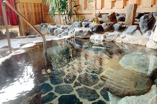 Tattoo-friendly open-air Onsen & drink - Key details before you book