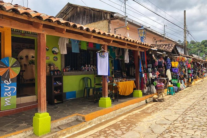 The Classic Ruta de las Flores : Towns, Coffee Tour & Hot Springs - What the guides add to the day