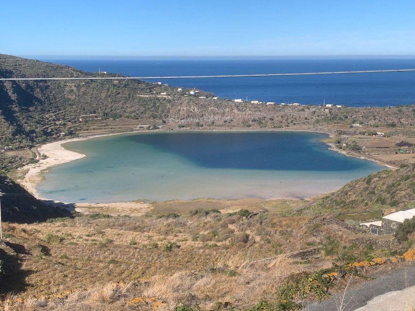 Thermal waters tour - Warm water, volcanic mud, and the Lago di Venere stop