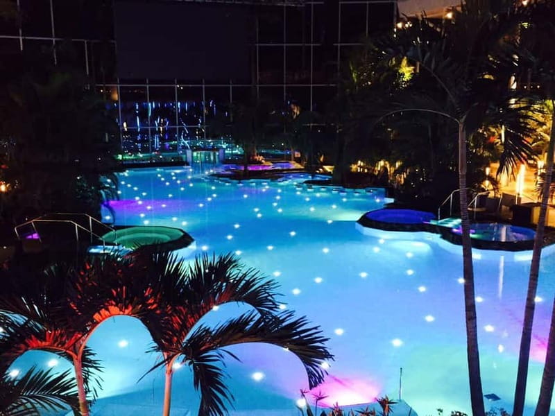 Therme:Spa Day at the biggest oasis of Relaxation《Bucharest》 - Priority entrance and what it really means