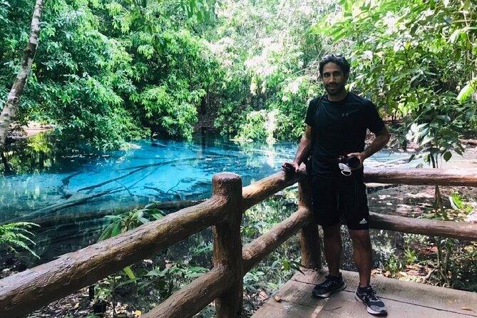 Tiger Cave Temple, Emerald Pool & Hot Springs Tour from Krabi - Guides who make a small group work