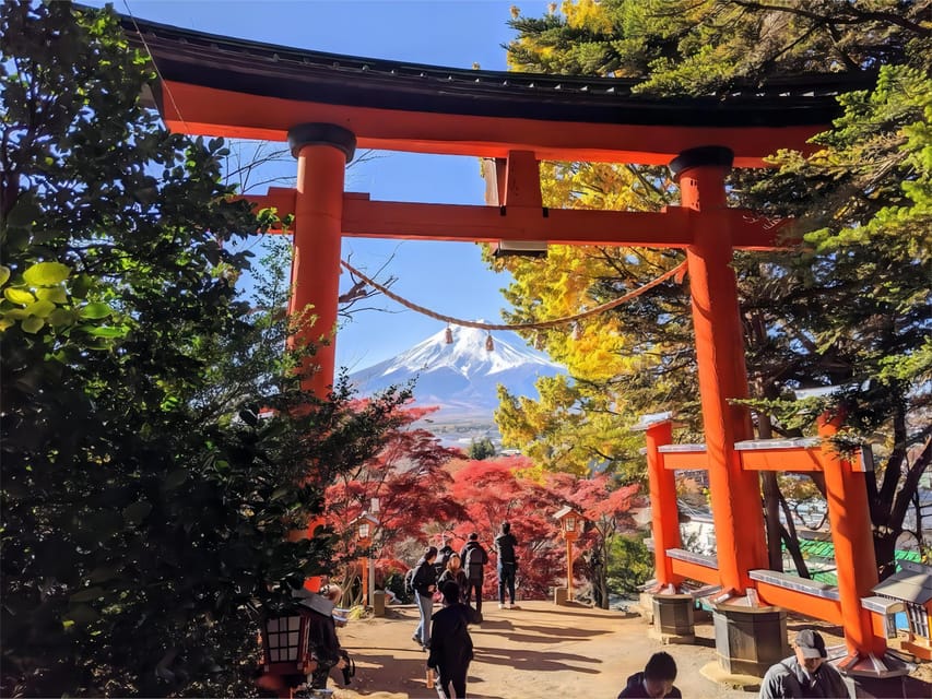 Tokyo: Mt Fuji Lake Kawaguchi & Yamanaka Hot Spring Day Tour - Lake Yamanaka and the Benifuji no Yu bath