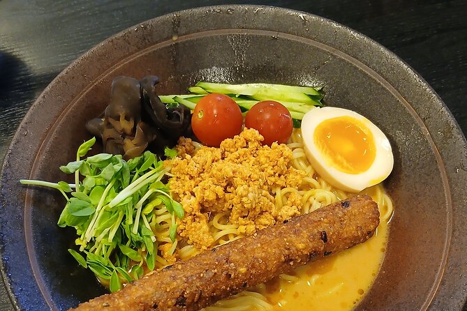 Tokyo: Mt Takao Tour with Ramen and Tattoo-Okay Hot Spring - Down the mountain, then out to the onsen