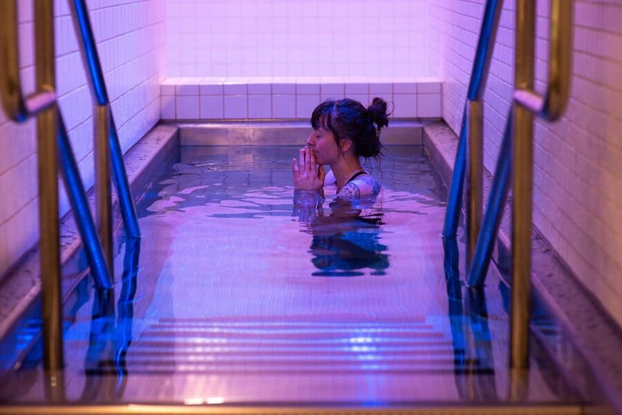 Tromsø: Spa/Pool with Bath, Sauna and Outdoor Heated Pool - The outdoor pool is worth planning your visit around