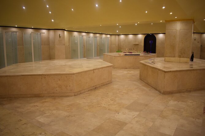 Turkish Hammam VIP & Massage, Jacuzzi Sauna & Transfer - Hurghada - The jacuzzi, a gentler break in the circuit