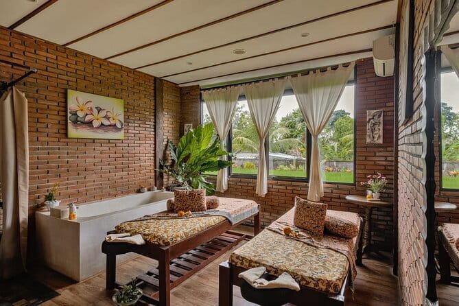 Ubud Balinese Massage Scrub And Flower Bath Experience - Why $26 can be good value