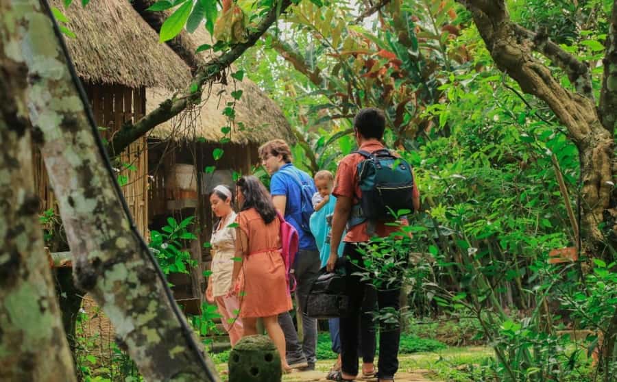 Ubud: Floating Breakfast, Jungle Swing & Spa Romantic Tour - Who should book this Ubud experience?