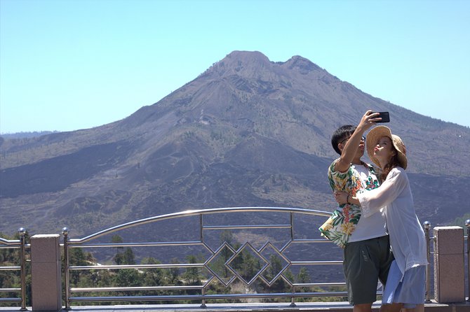 Ubud Volcano Lake and Natural Hot Spring Tour - Tegalalang Rice Terrace: a quick first look at Bali’s famous fields
