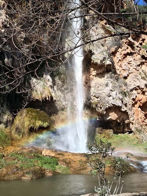 Valencia: Montanejos Thermal Spring & Girlfriend Waterfall - Who should book this day trip?