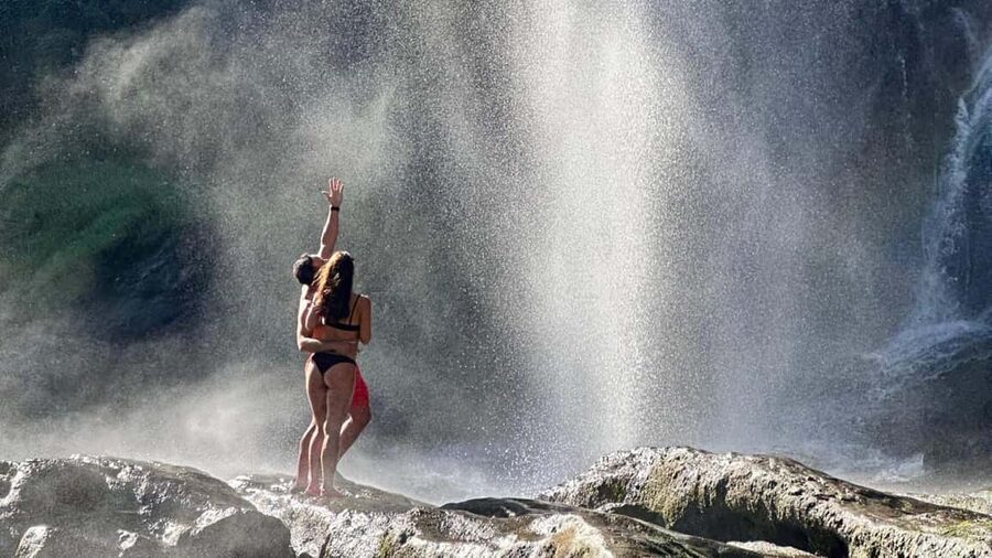 Valencia: Waterfalls and Thermal Springs Tour with Swimming - Nomad Soul Retreat: useful comforts by the springs