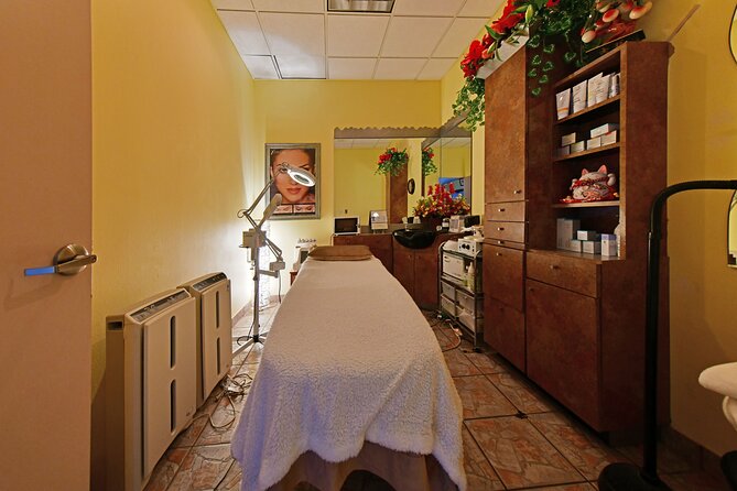 VIP 90-Minute Reflexology & Hot Stone Massage Combo - Choosing your therapist and setting your expectations