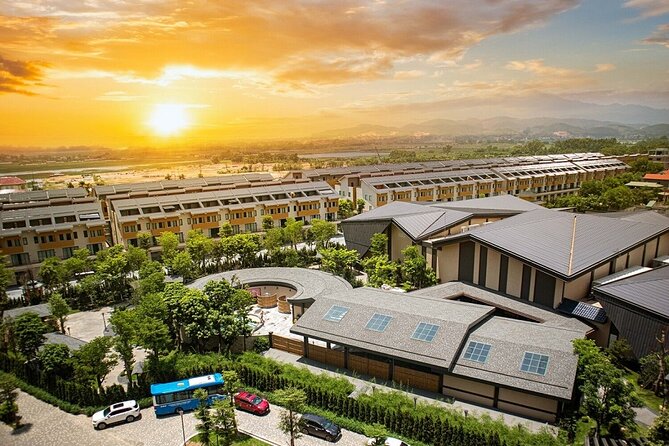 Wyndham Lynn Times Onsen Wellness - Dinner choices range from Vietnamese dishes to Izakaya-style food