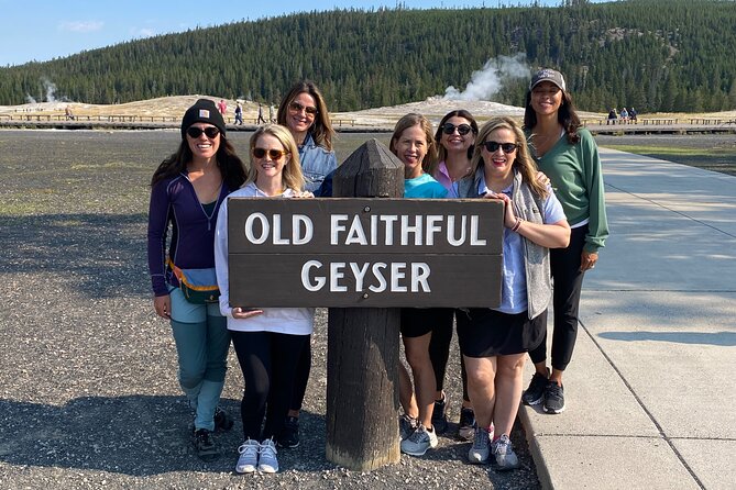 Yellowstone Lower Loop Tour | Wildlife & Hot Springs | PRIVATE - Why a private Lower Loop day works so well